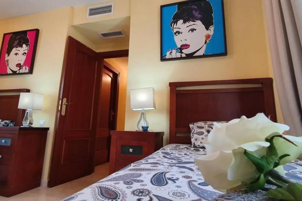 Comfortable Apartment Perfectly Located & Equipped 丰希罗拉 西班牙